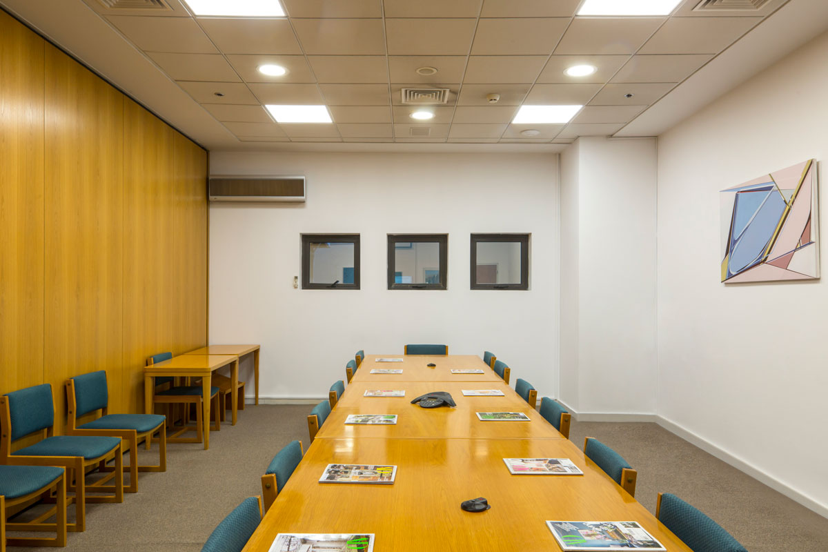 Conference-Room-04.jpg