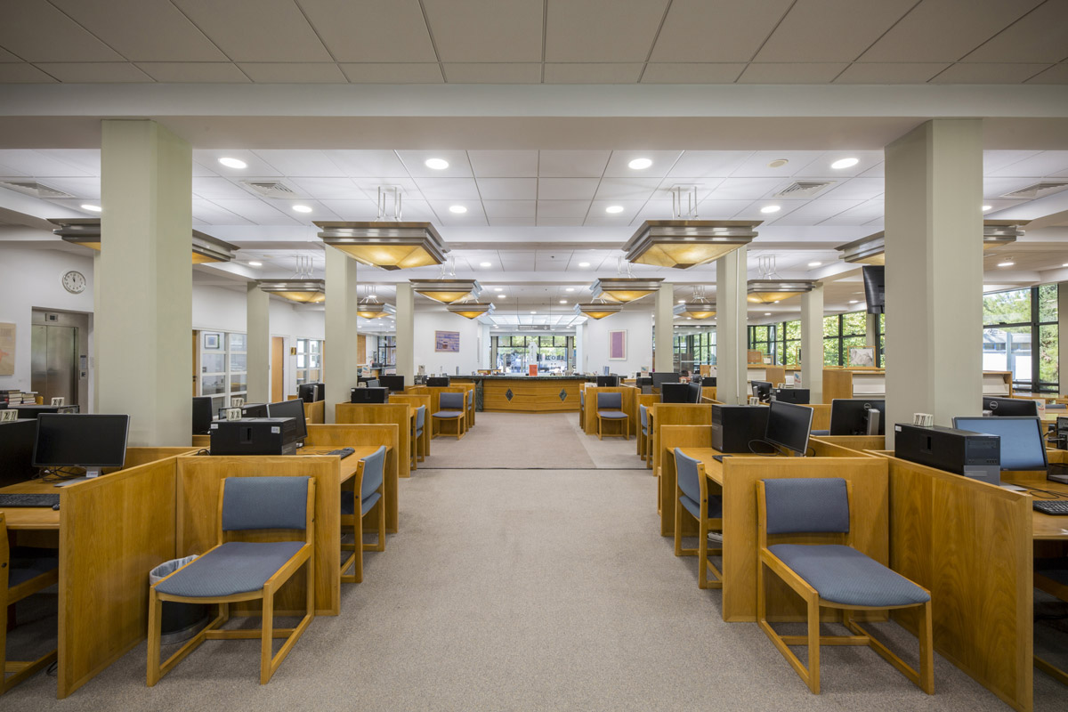 Deree-Library-photo-3.jpg